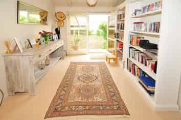 4 Dungarvon Place, Omaha