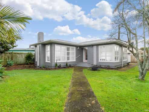 1/15 Walter Street, Mangere