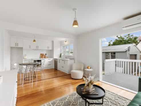 1/15 Walter Street, Mangere