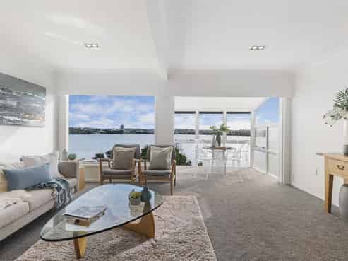 9/198 Hurstmere Road, Takapuna