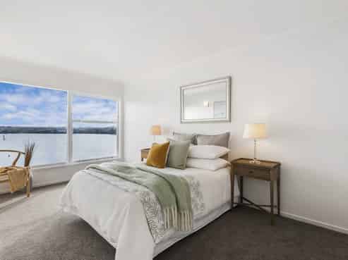 9/198 Hurstmere Road, Takapuna