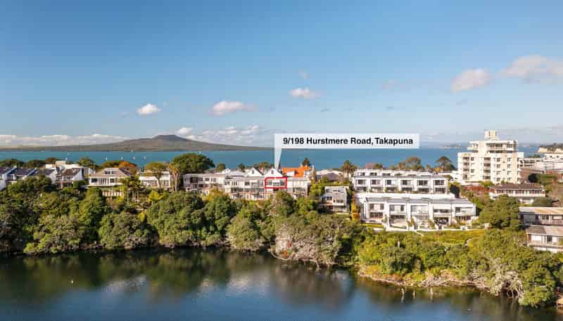 9/198 Hurstmere Road, Takapuna