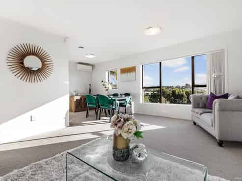 12 Fallow Street, Browns Bay