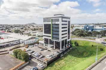 CBRE - Stunning Seventh Floor Space