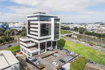 CBRE - Stunning Seventh Floor Space