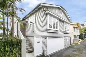 12 Harbour Street, Saint Marys Bay