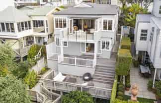 12 Harbour Street, Saint Marys Bay