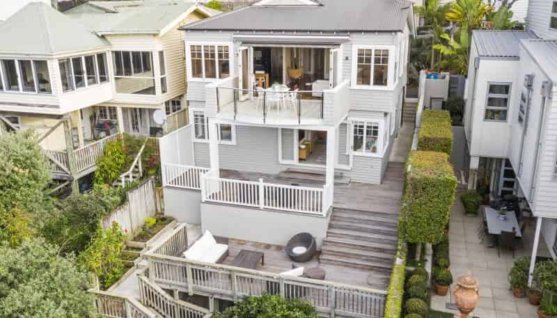 12 Harbour Street, Saint Marys Bay