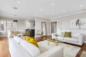 12 Harbour Street, Saint Marys Bay