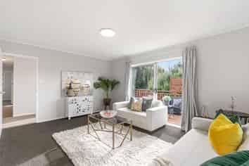 8 Erica Road, Sunnynook