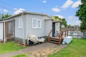 1/122 Church Street, Otahuhu