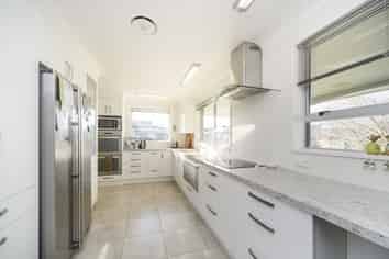 12 Redwood Grove, Hokowhitu