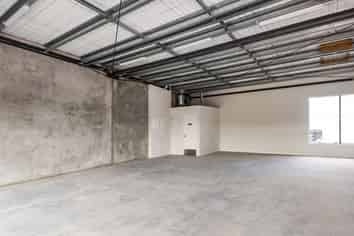 108sqm Albany retail for sale