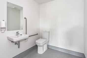 108sqm Albany retail for sale