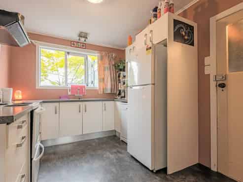 26 Farnham Avenue, Highbury