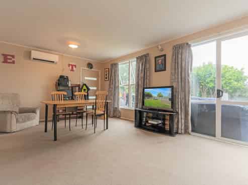 26 Farnham Avenue, Highbury