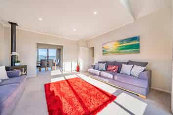 11 James Nairn Grove, Riverstone Terraces