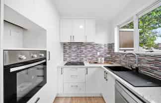 1/3 Sparrow Place, Weymouth