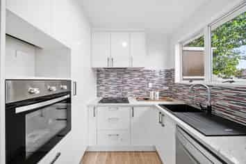 1/3 Sparrow Place, Weymouth