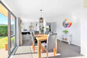 64 Percy Kinsman Crescent, Riverstone Terraces