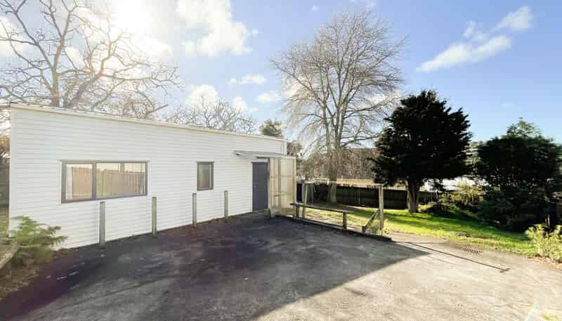 127a Lancaster Road, Beach Haven