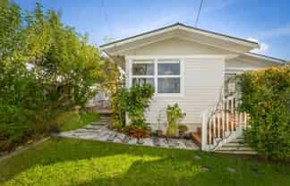 1/96 Verbena Road, Birkdale