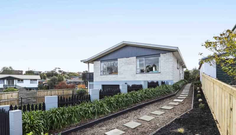 6 Glendale Drive, Dinsdale