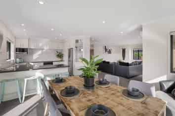 3 Mercade Close, Stratford