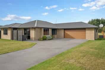 3 Mercade Close, Stratford