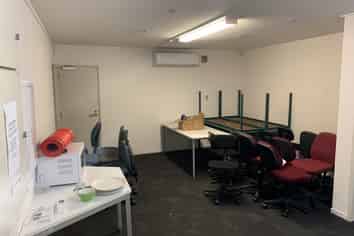 Well-priced South Auckland office