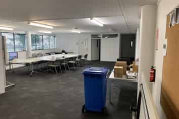 Well-priced South Auckland office