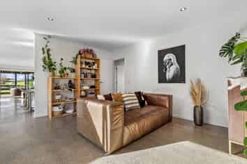 Auckland - Address withheld