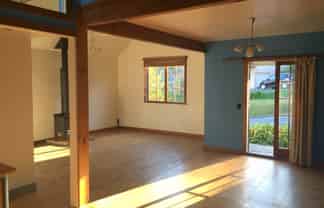 75 Russell Street, Stepneyville