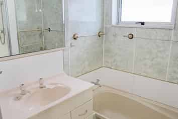 28 Carter Crescent, Awapuni