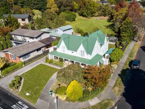 2 Kokako Place, Taradale