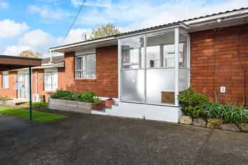 2/11 Alston Avenue, Kelston