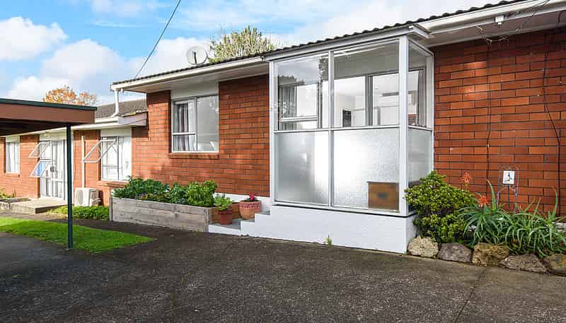 2/11 Alston Avenue, Kelston