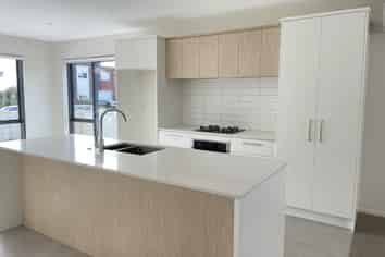 Auckland - Address withheld