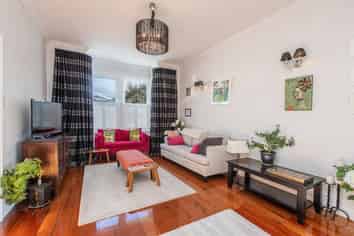 16 Yale Road, Mount Cook