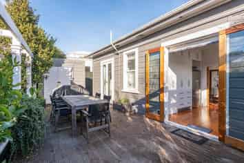 16 Yale Road, Mount Cook