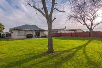 37 Peppertree Glade, Kelvin Grove