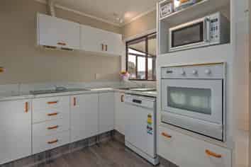 37 Peppertree Glade, Kelvin Grove