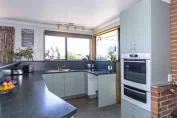 48 Webb Road, Saint Andrews