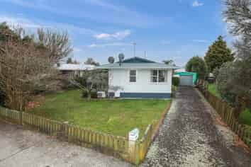 112 Saxbys Road, Deanwell