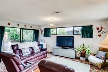 208 Flaxmere Avenue, Flaxmere