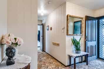 208 Flaxmere Avenue, Flaxmere