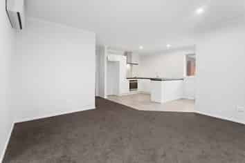 2/31 Evans Road, Glen Eden