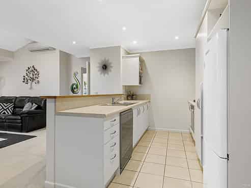 14/36 Dee Street, Island Bay