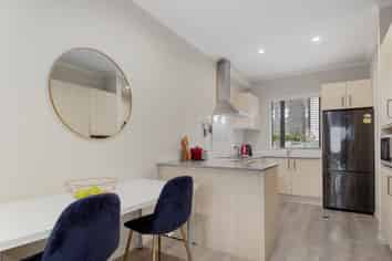 21 Kerewhenua Crescent, Hobsonville