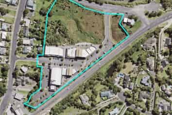 Take Your Pic at Waimauku Village Centre